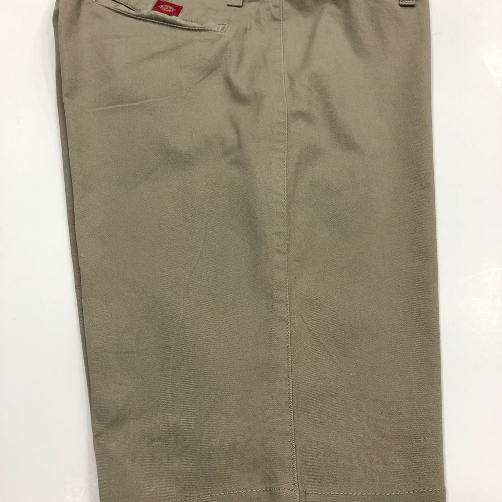 Dickies Boys’ Flat Front Shorts - Size 15 - Tan - NWT
